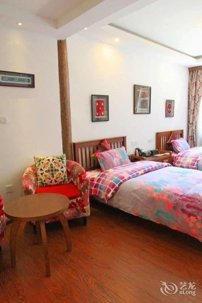 Tree'S Tale Hotel - Lijiang Lijiang  Extérieur photo